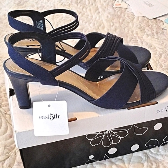 East Fifth Nellie Strappy Midnight Blue 2.5" Heels, Size: 11 M, NWT - Picture 7 of 9